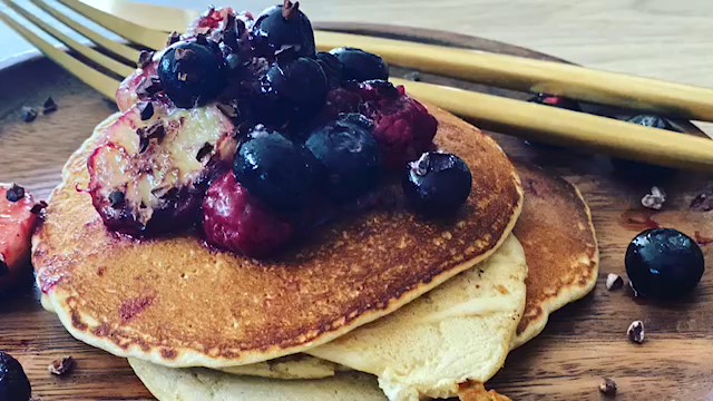 Oat Pancake with Caramelized Banana and Berries